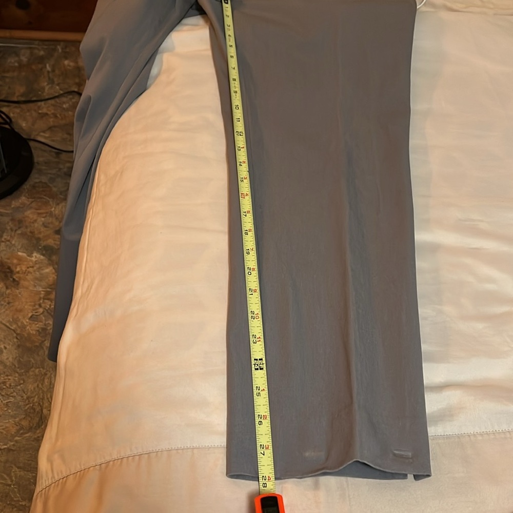 NWOT Grey ladies Crown and Ivy Cary ankle length dress pants with stretch - Picture 7 of 9